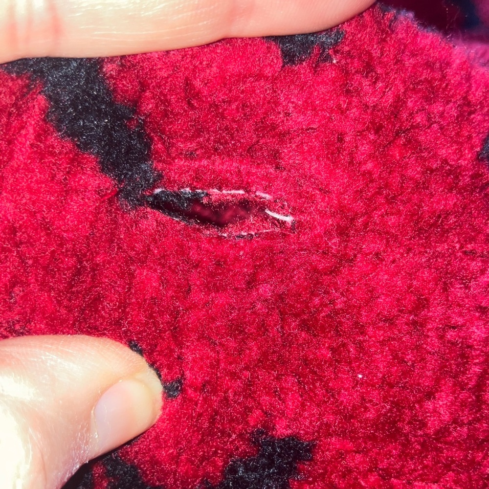 Vintage‎ Red Carpet Fleece Jacket with Black Brand Print - Picture 12 of 12
